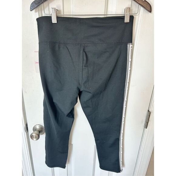 Juicy couture, black Capri legging size large new with tag - Picture 4 of 5
